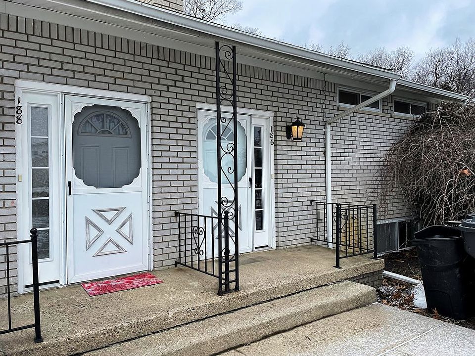 1st image of 186 Summit View Ct
