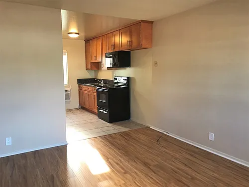 405 W Alameda Ave Photo 1