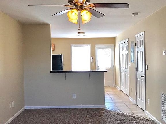 3rd image of 5 Black Jack Way APT F