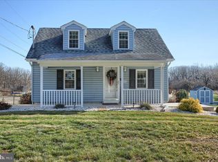 16925 Shinham Rd, Hagerstown, MD 21740