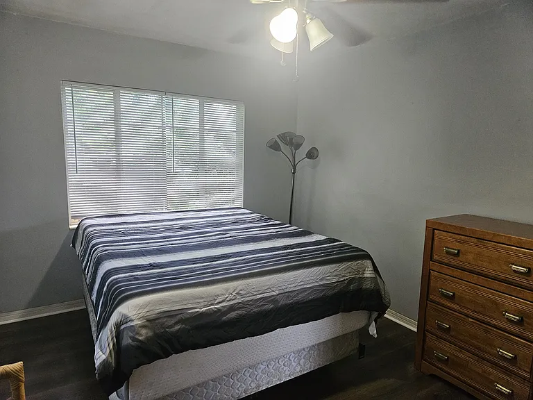 817 S Evergreen Ave — Photo 6
