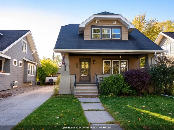 619 Oak St, Neenah, WI 54956