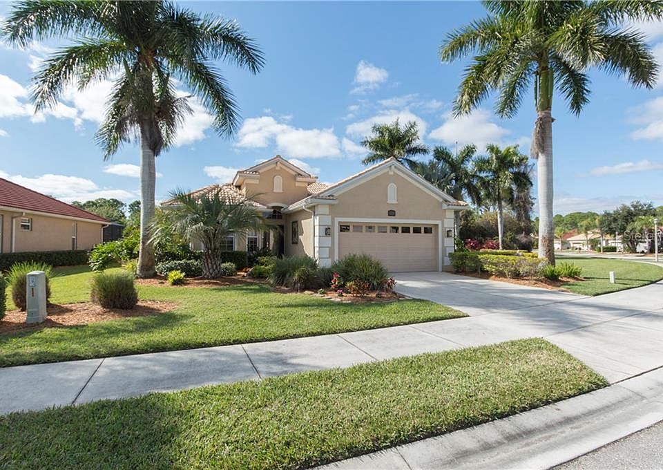1st image of 4740 Blue Heron Cir
