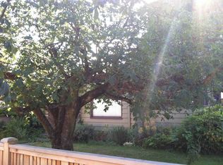 9403 12th Ave NE, Seattle, WA 98115