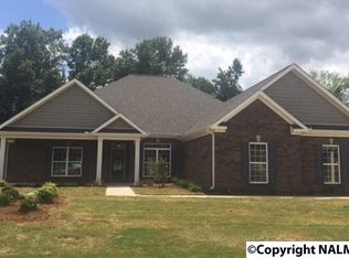 116 Perdido Bay Dr, Huntsville, AL 35811