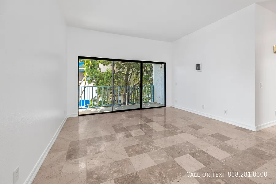 2 bed, 866 sqft, $2,950 — Photo 2