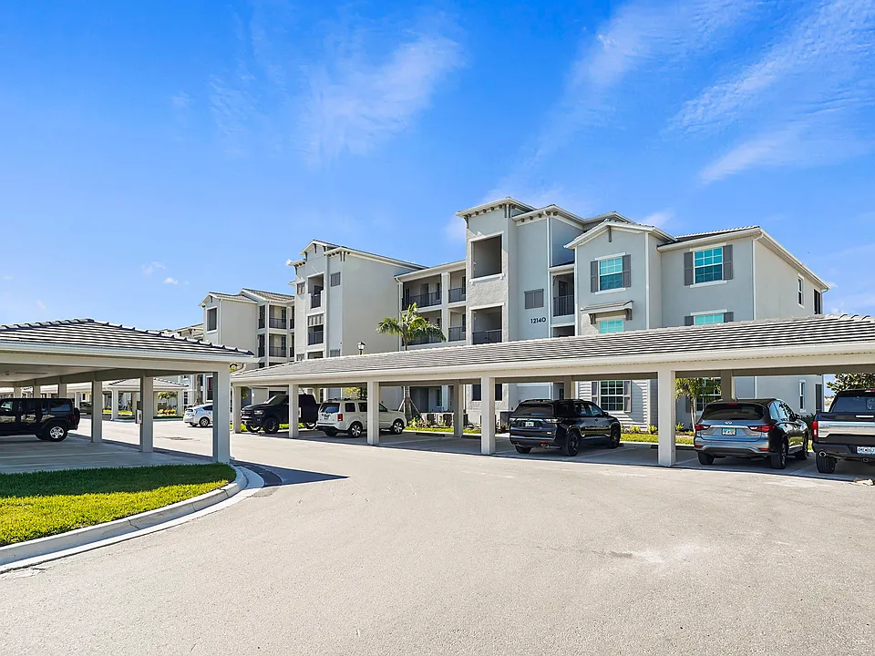 12140 Wellen Golf St #1-208