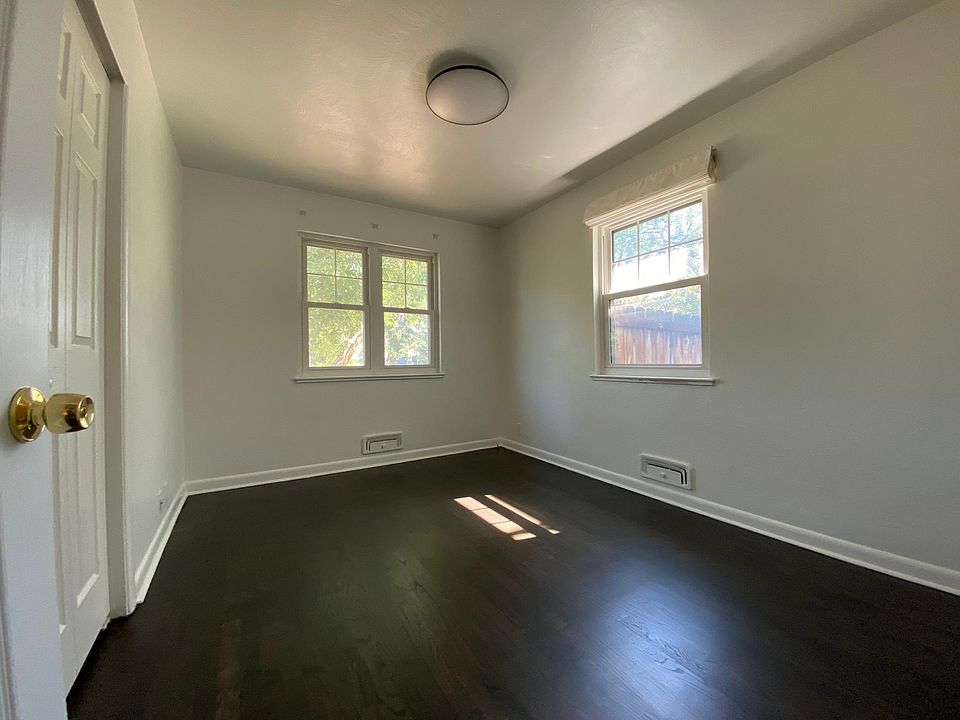 2nd image of 4518 W 34th Ave