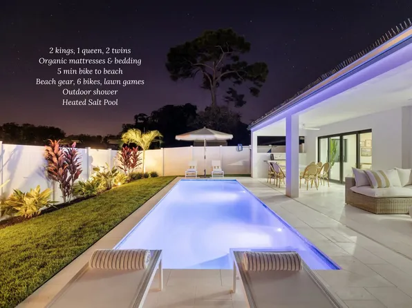 728 92nd Ave N, Naples, FL 34108