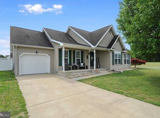 215 Albert Pl, Felton, DE 19943
