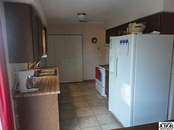 4th image of 1200 S Park Dr
