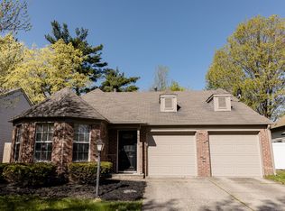 9673 Spruce Ln, Fishers, IN 46038