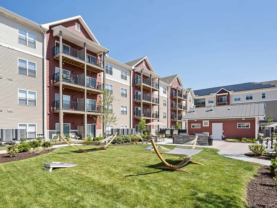 Millyard at Meadow Commons