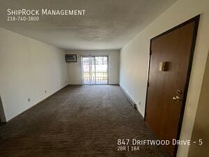 2nd image of 847 Driftwood Dr #5