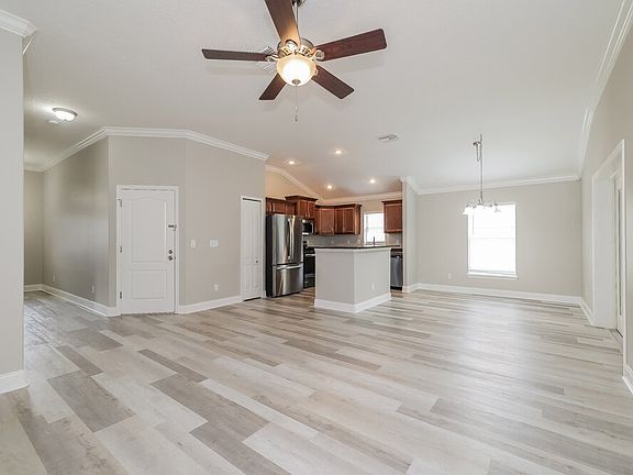 3rd image of 4477 Manica Dr