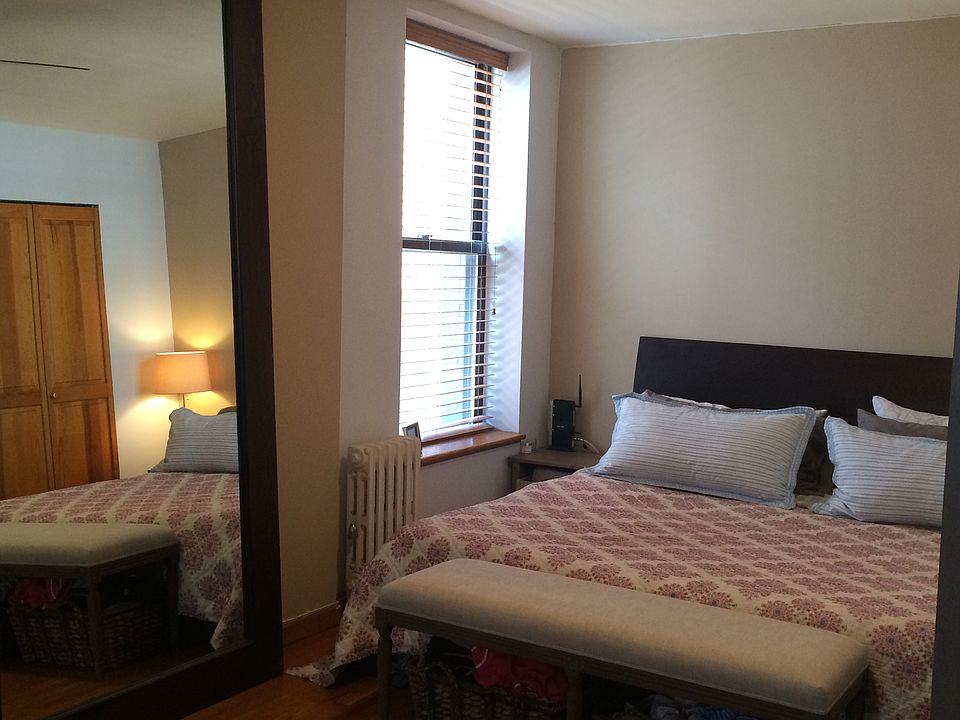 1st image of 457 Washington St APT 4