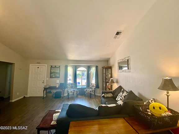 4th image of 1610 W Oak Hollow Dr