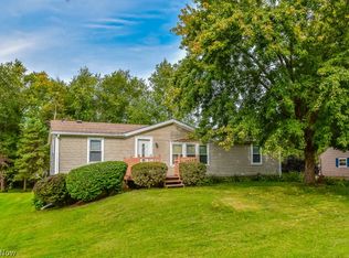 3909 Victory Ave, Louisville, OH 44641