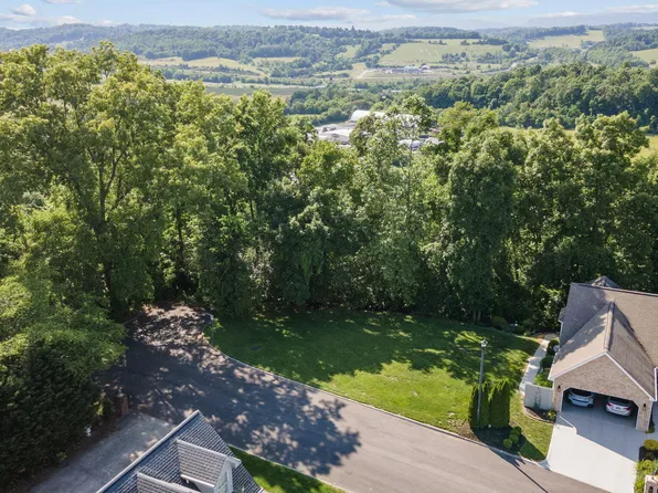 279 Alpine Trl, Kingsport, TN 37663