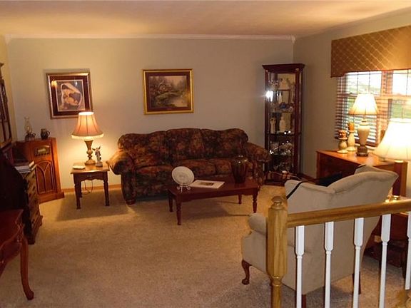 2nd image of 216 Caro Ln
