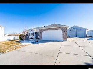 9469 S Liberty Creek Dr, South Jordan, UT 84009