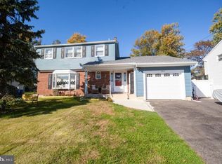 205 Regency Rd, Edgewater Park, NJ 08010