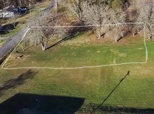 1276 Sycamore St, Young Harris, GA 30582