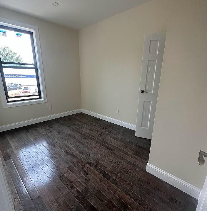 1st image of 208-07 Jamaica Ave