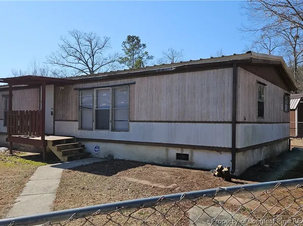 7433 Layton Dr, Fayetteville, NC 28314