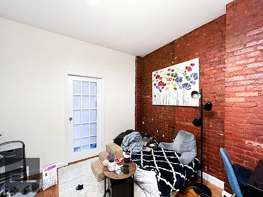 Rented by Highline Residential | media 14