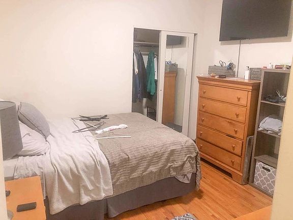 3rd image of 415 E 90th St APT 3B