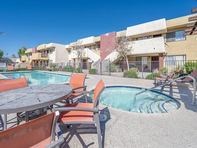 Monte Azul Apartments — Photo 18