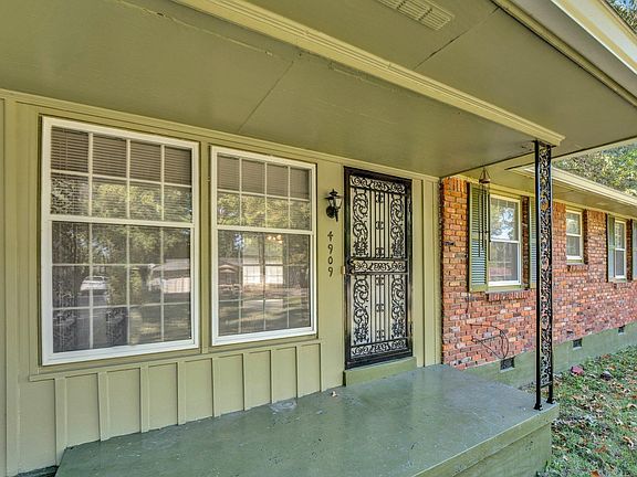 2nd image of 4909 Lochinvar Dr