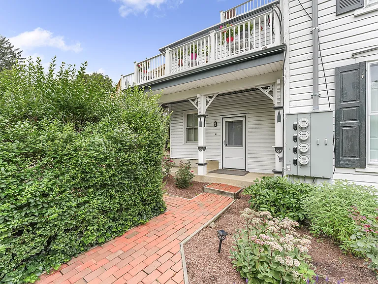 1717 W Doe Run Rd #4 — Photo 11