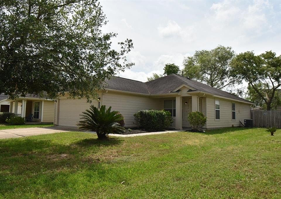 1st image of 19823 Plantation Grove Trl