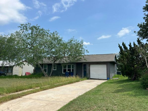 1410 E Bowie St, Beeville, TX 78102