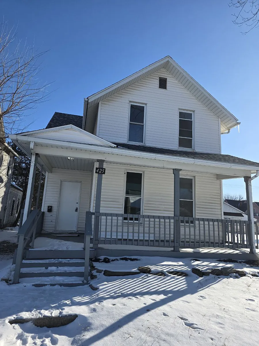 Photo 1 of 12 - 425 Arden Pl #A - Toledo, OH Primary Photo - 425 Arden Pl #A