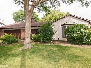3708 Wilke Rd, Rolling Meadows, IL 60008