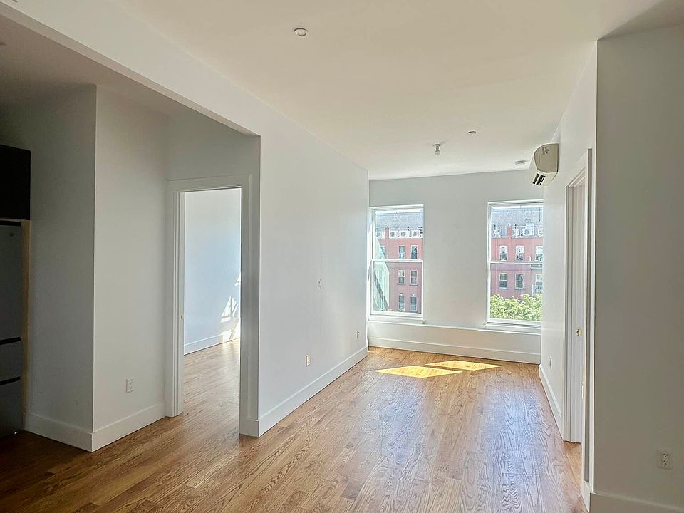 1st image of 791 Sterling Pl #4L