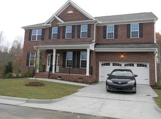 5832 Fryar Ln, Cary, NC 27519