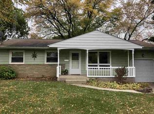 907 Blenheim Dr, Rockford, IL 61108