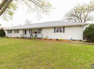 2630 SW Prairie Rd, Topeka, KS 66614