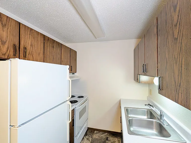 Southview Apartments — Photo 13