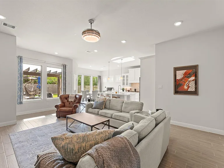1939 Shallow Canyon Ln — Photo 9