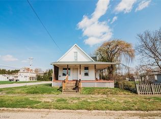 216 Blennerhassett Ave, Belpre, OH