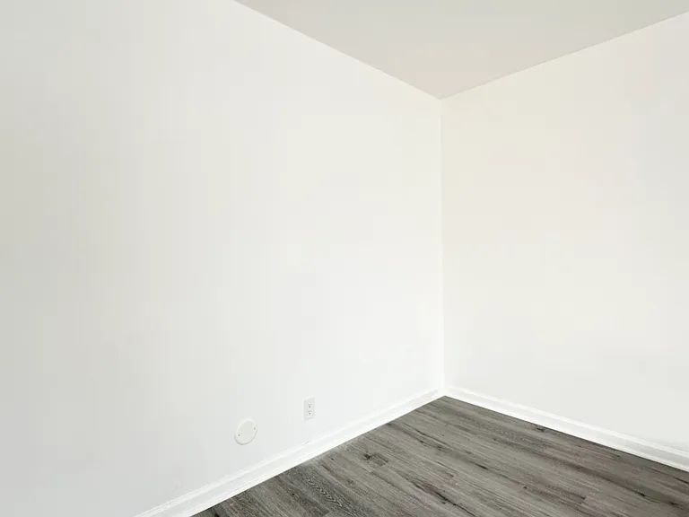 6795 N Paramount Blvd #14 — Photo 3