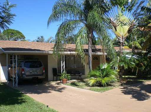 1st image of 1001 SE 14th St