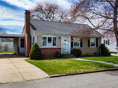 15 Parker Dr, Pawtucket, RI, 02861