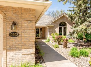 10402 Fawns Way, Eden Prairie, MN 55347