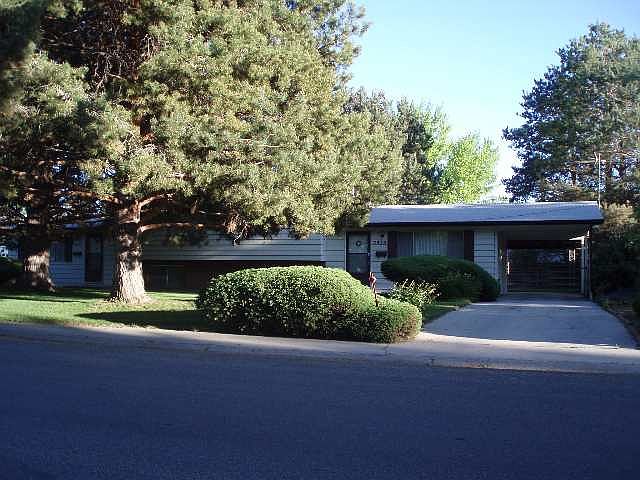 2nd image of 7421-25 McMullen Cir